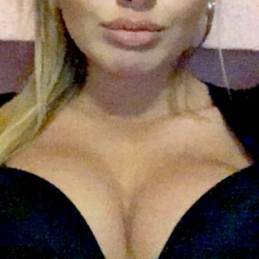 Huren Düsseldorf - Hobbyhure SophiaHot 19 Jahre aus Düsseldorf