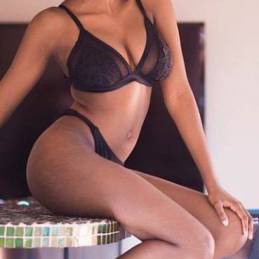 Huren Berlin - Hobbyhure Jolie 20 Jahre aus Berlin