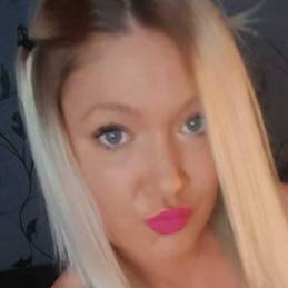 Huren Hamburg - Hobbyhure Larissa 24 Jahre aus Hamburg