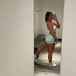 Huren Frankfurt am Main - Hobbyhure Lexi 22 Jahre aus Frankfurt am Main