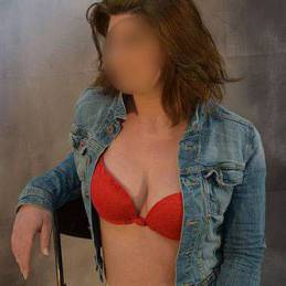 Huren Witten - Hobbyhure Gina 26 Jahre aus Witten