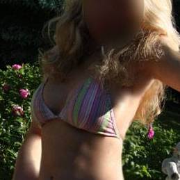 Huren Wiesbaden - Hobbyhure Rebecca 25 Jahre aus Wiesbaden