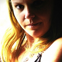 Huren Stendal - Hobbyhure LadyinPinkSDL 24 Jahre aus Stendal