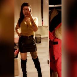 Huren Hamburg - Hobbyhure Cleopatra 19 Jahre aus Hamburg