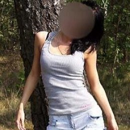 Huren Düsseldorf - Hobbyhure Jasmin 21 Jahre aus Düsseldorf