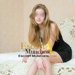 Huren München - Hobbyhure Hazel 22 Jahre aus München