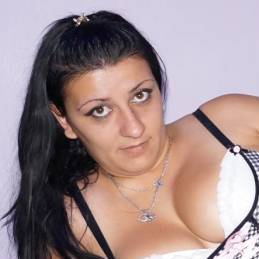 Huren Kerpen - Hobbyhure Elisa 26 Jahre aus Kerpen