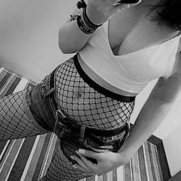 Huren Rostock - Hobbyhure Gusti 18 Jahre aus Rostock
